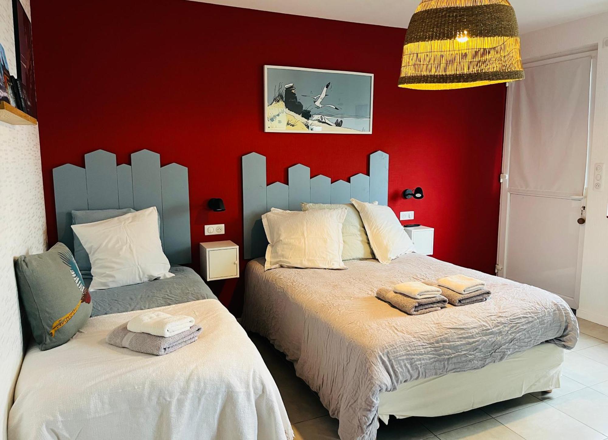 Bed and Breakfast L'Atelier De Mezareun Ushant Экстерьер фото